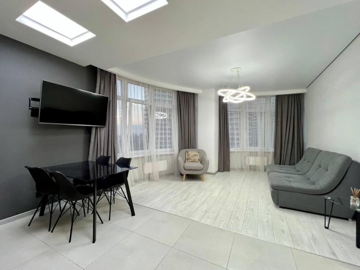 44 Pearl Stylish 1-Bedroom Apartment オデッサ エクステリア 写真