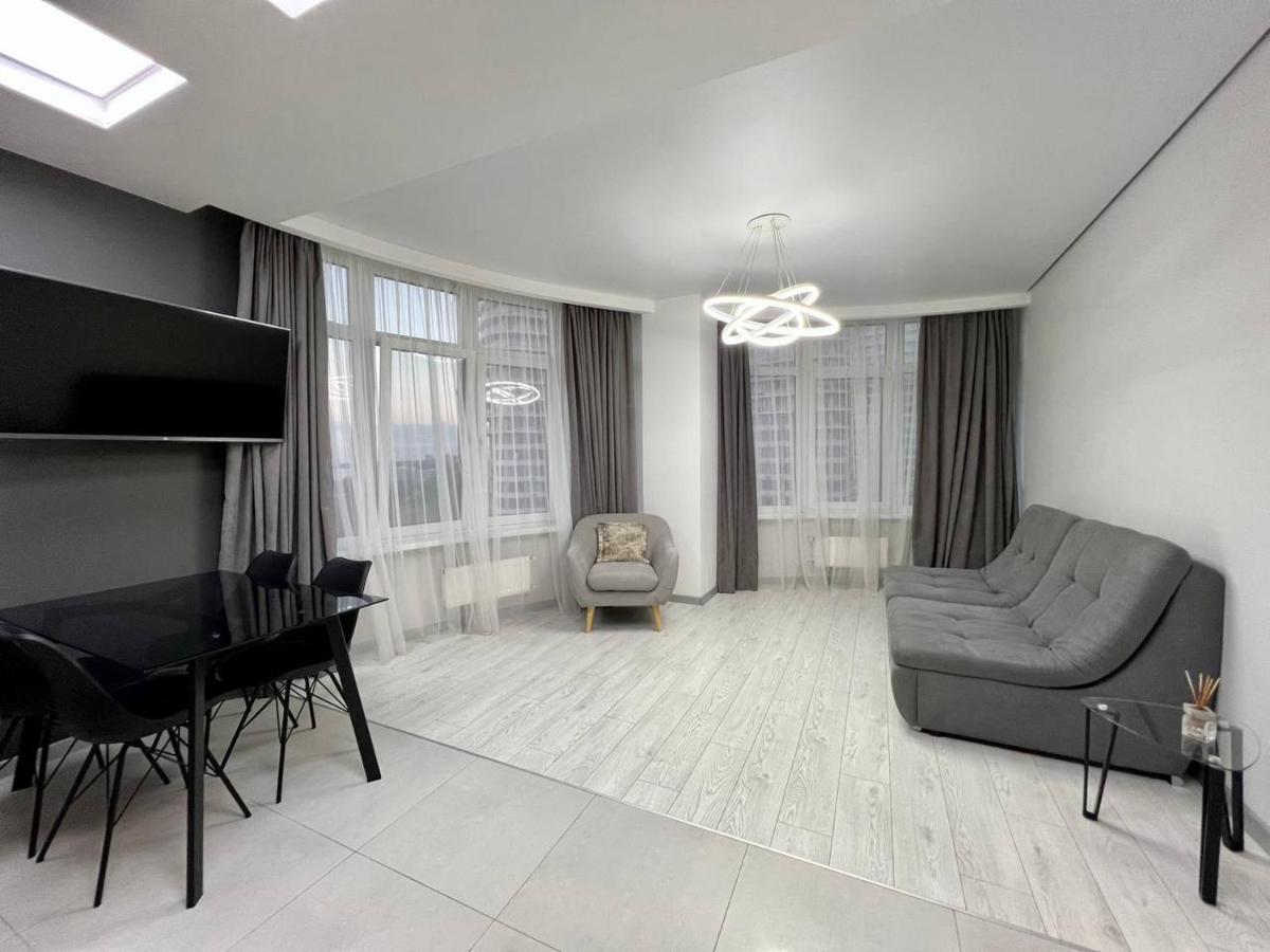 44 Pearl Stylish 1-Bedroom Apartment オデッサ エクステリア 写真