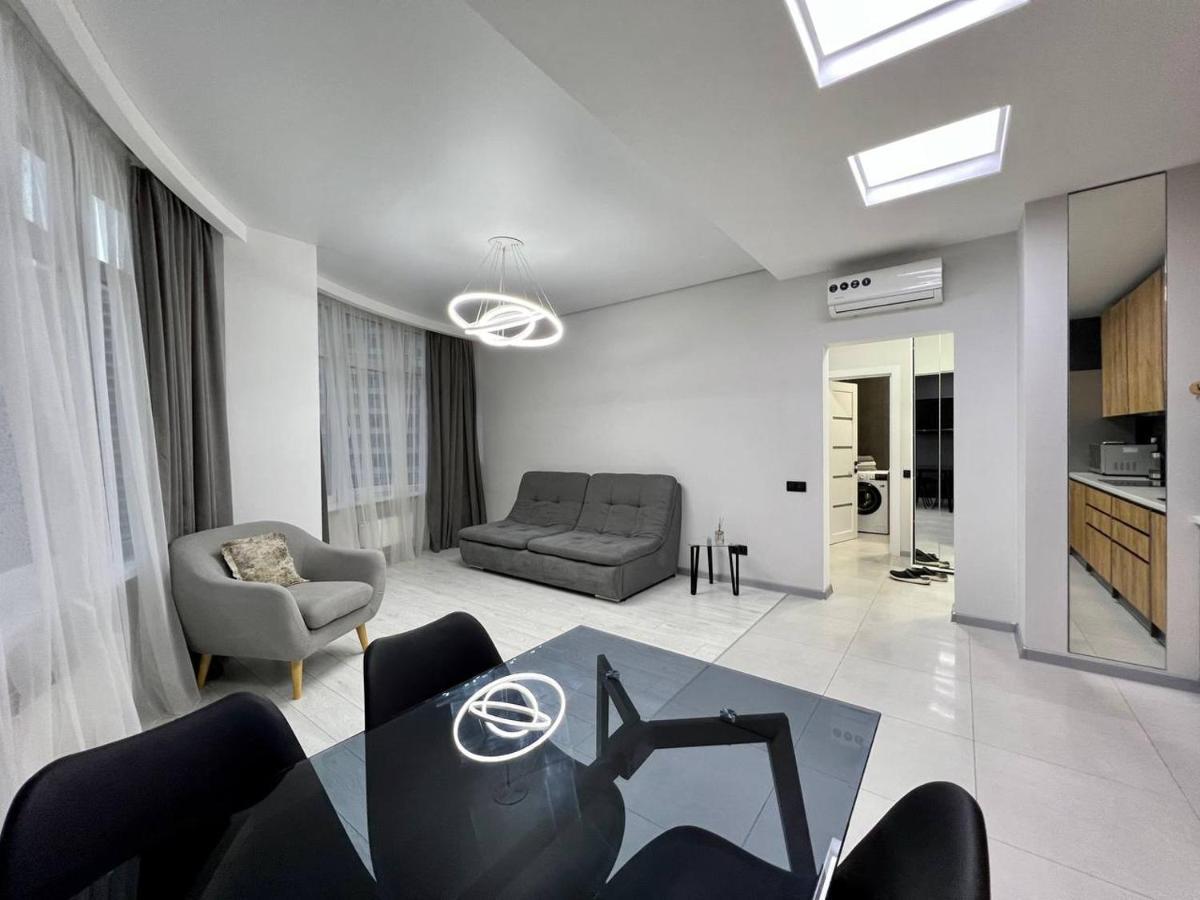 44 Pearl Stylish 1-Bedroom Apartment オデッサ エクステリア 写真