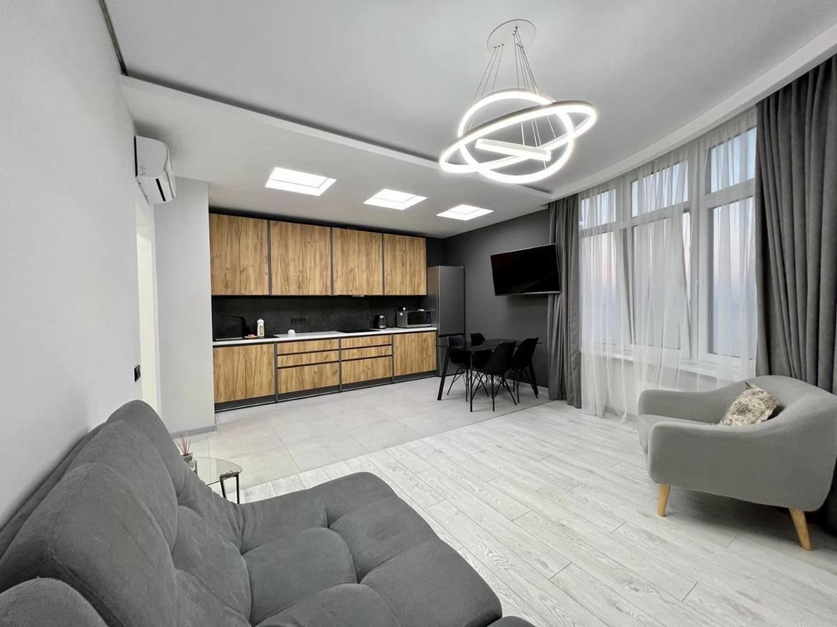 44 Pearl Stylish 1-Bedroom Apartment オデッサ エクステリア 写真