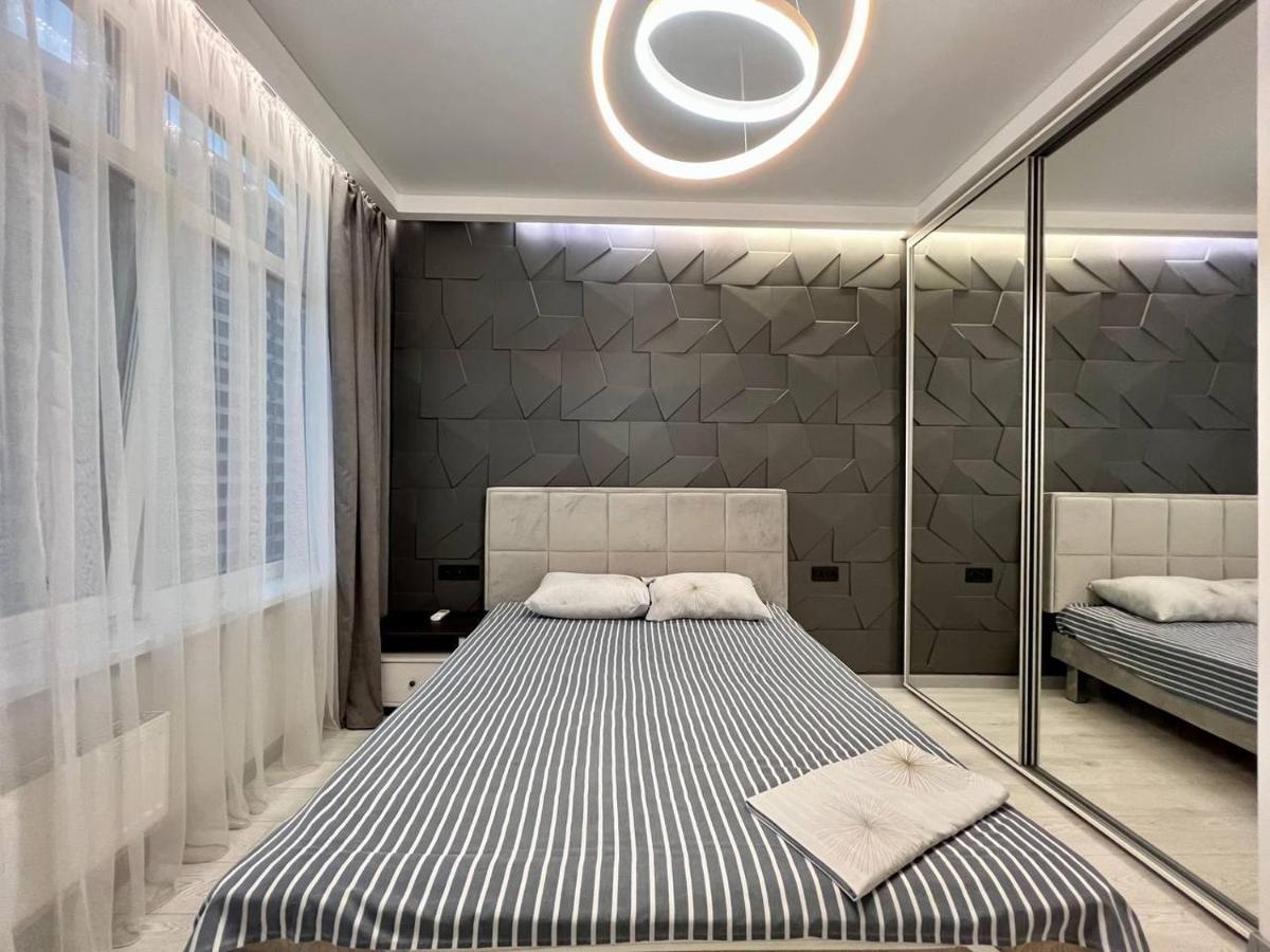44 Pearl Stylish 1-Bedroom Apartment オデッサ エクステリア 写真